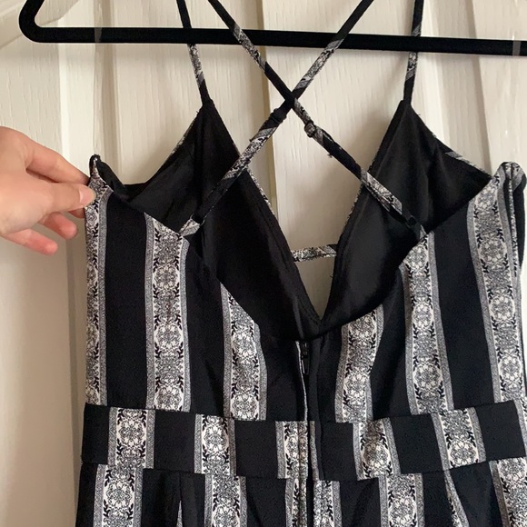 Romper - Picture 3 of 7